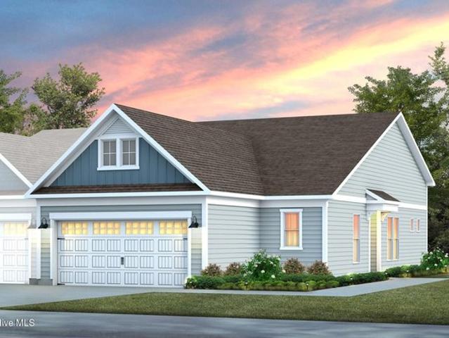 Townhouse for sale in Southport, North Carolina