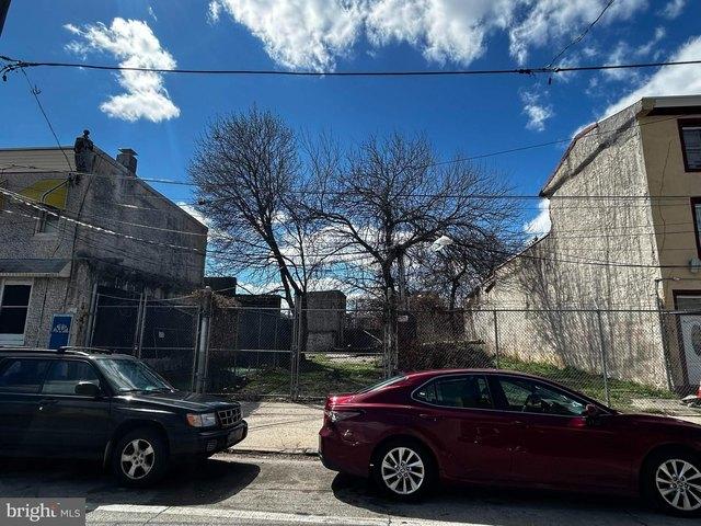 Land for sale in Philadelphia, Pennsylvania
