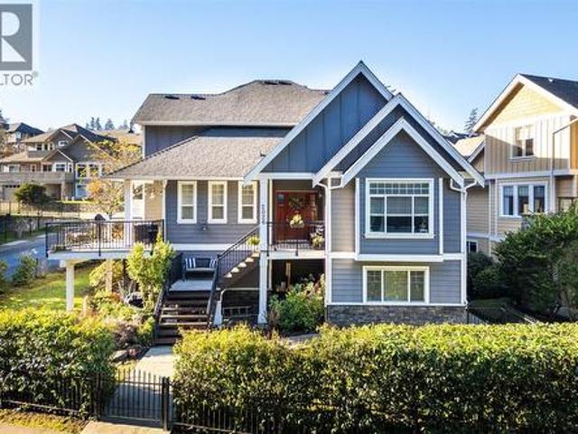 House for sale in Bear Mountain, Langford