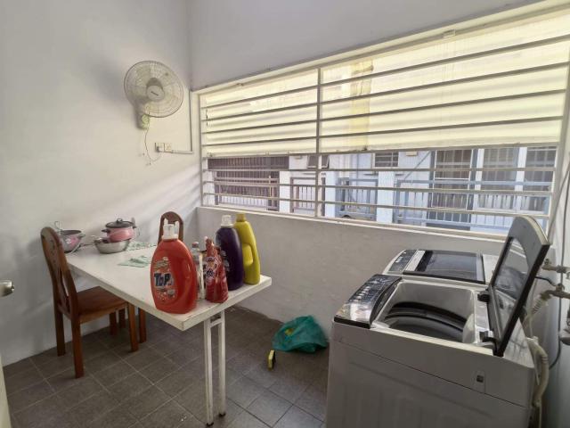Room for rent in Petaling, Alam Impian
