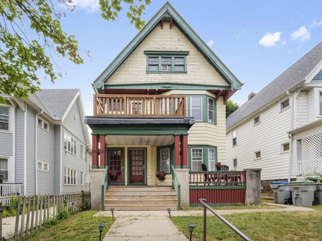 House for sale in Milwaukee, Wisconsin
