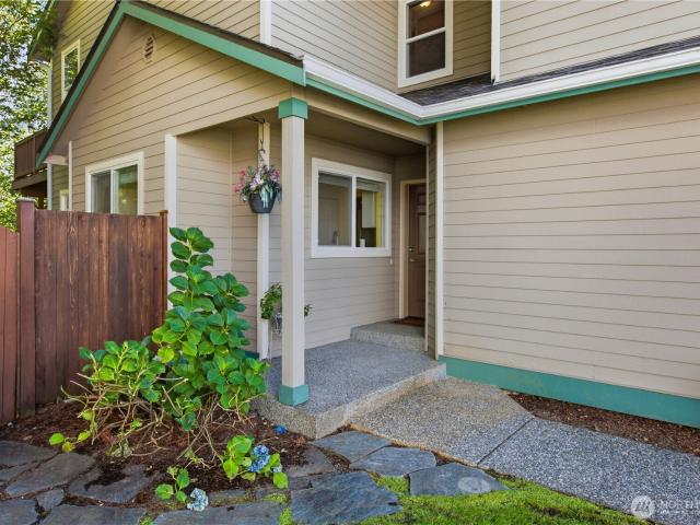 House for sale in Silver Springs, Bothell