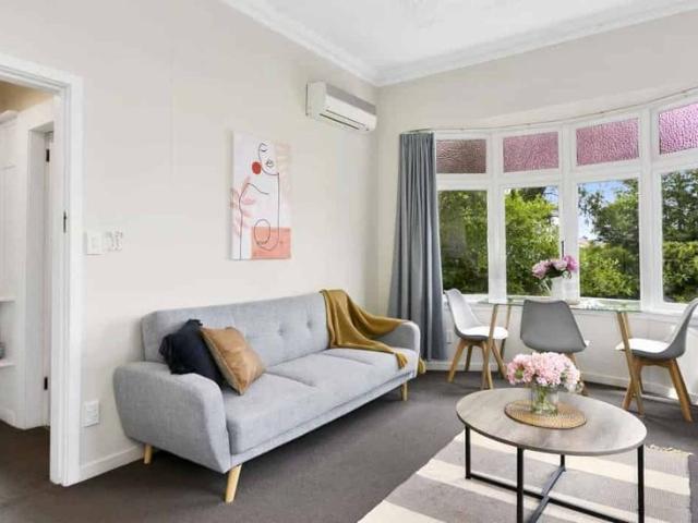 House for rent in Otakou