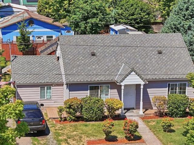 House for sale in Oregonia