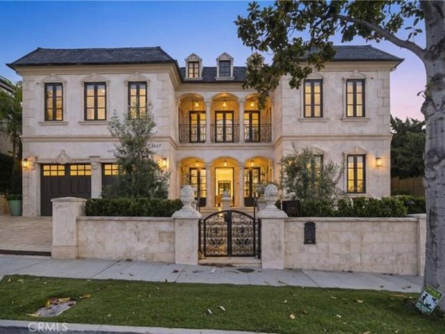 House for sale in Corona Del Mar, California