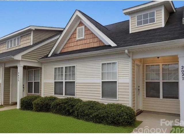 Townhouse for sale in Clover, South Carolina