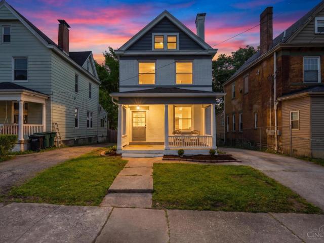 House for sale in Roselawn, Ohio