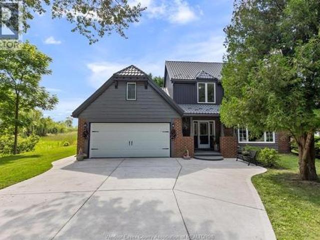 House for sale in Amherstburg, Ontario