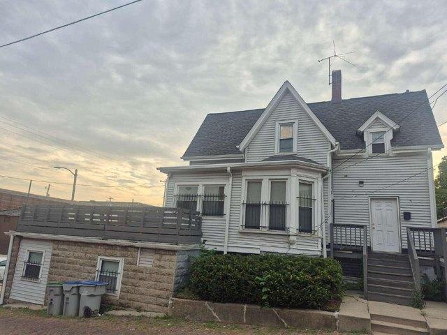 House for sale in Milwaukee, Wisconsin