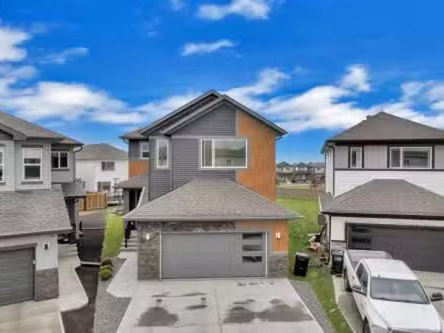 House for sale in Wedgewood, Alberta