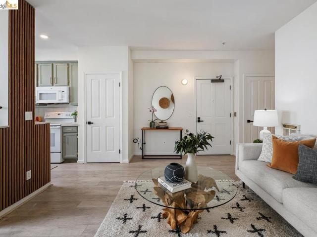 Condo for sale in Berkeley, California