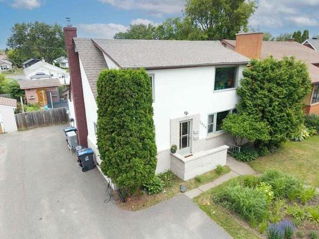 House for sale in Thunder Bay, Ontario