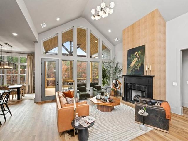 House for sale in Hoover, Jefferson County