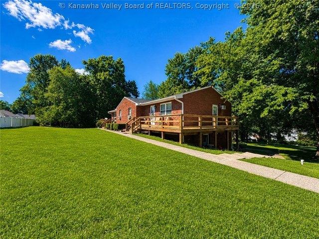 House for sale in Hurricane, West Virginia
