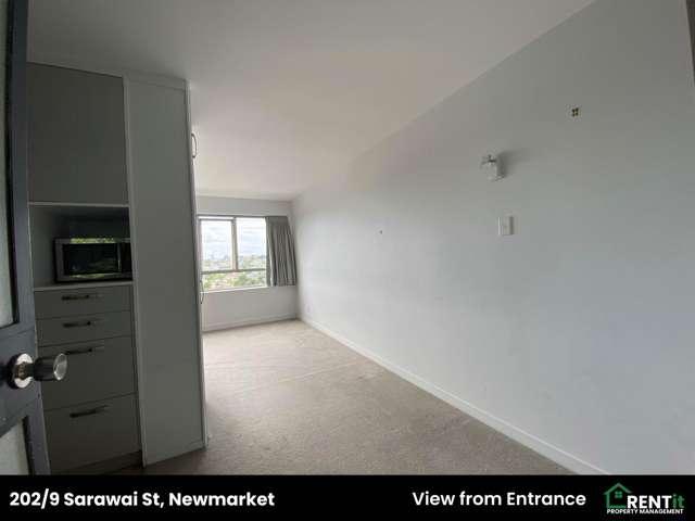 Apartment for rent in Newmarket