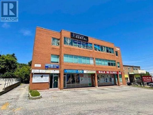 Commercial for rent in Bradford West Gwillimbury, Ontario