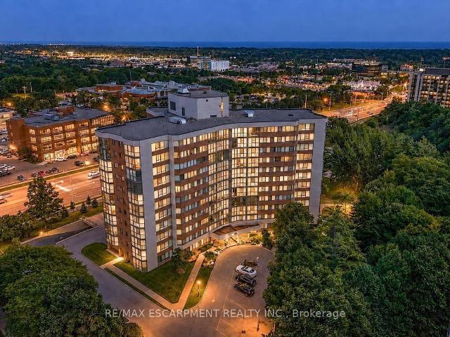 Condo for sale in Oakville, Ontario