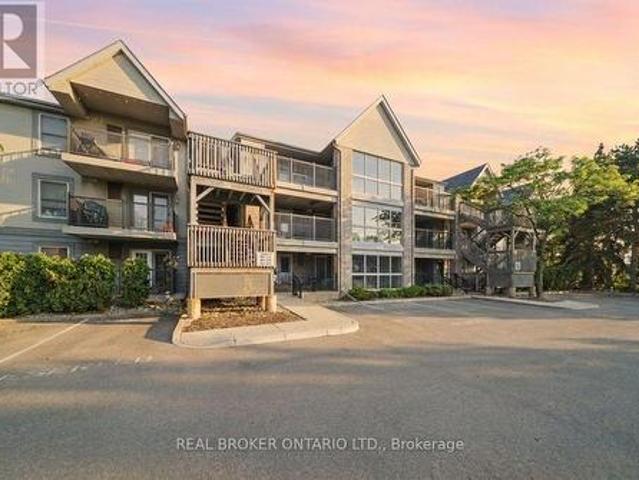 Townhouse for sale in Burlington, Ontario