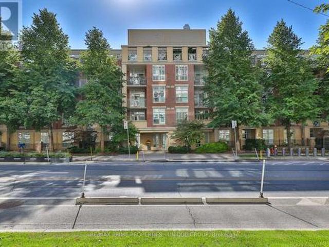 Condo for sale in Lambton Baby Point, Toronto