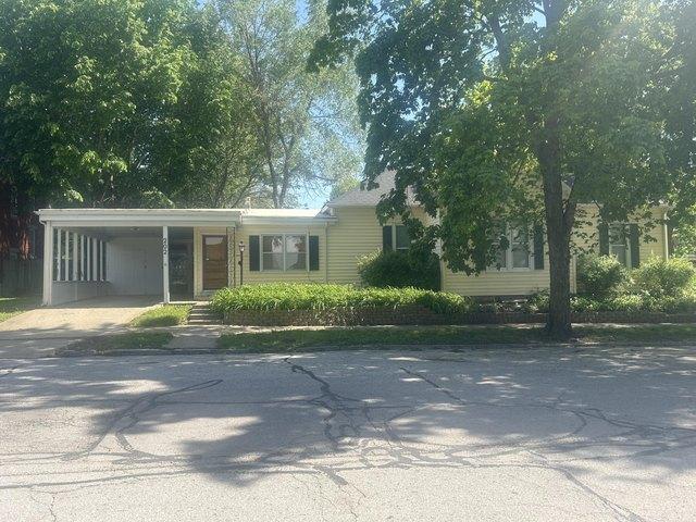 House for sale in Cooper, Missouri
