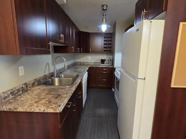 Condo for rent in Saint Albert, Alberta