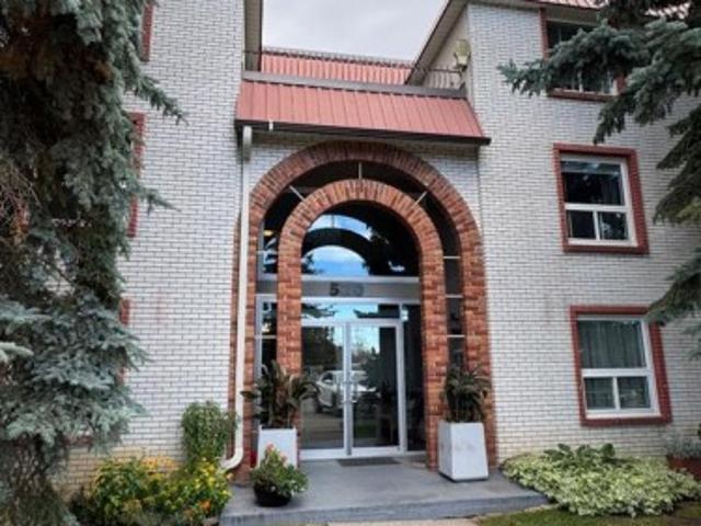 Condo for sale in Spruce Cliff, Calgary