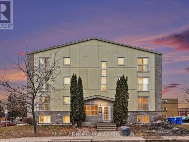 Condo for sale in Rideau-Rockcliffe, Ottawa
