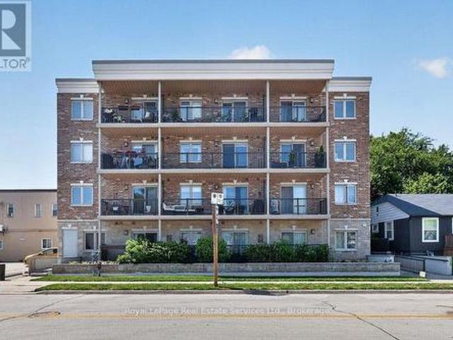 Condo for sale in Oakville, Ontario