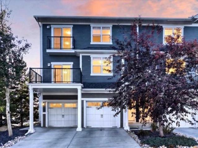 Townhouse for sale in Northwest, Alberta