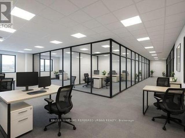 Commercial for rent in Alta Vista, Ottawa