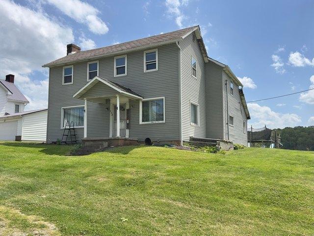 House for sale in New Straitsville, Ohio