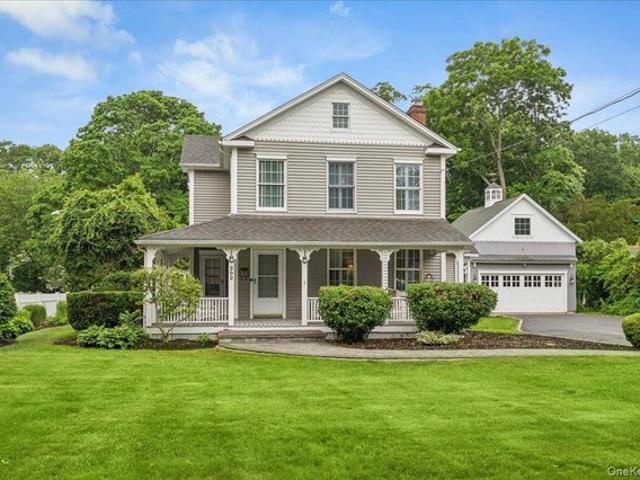 House for sale in Bohemia, New York