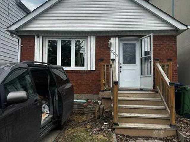 House for rent in Woburn, Ontario