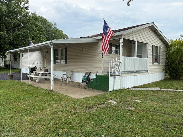 House for sale in Elyria, Ohio