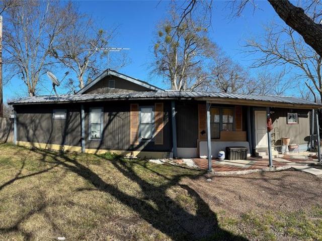 House for sale in Navarro, Texas