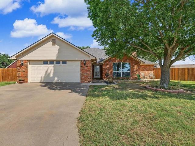 House for sale in Collinsville, Texas