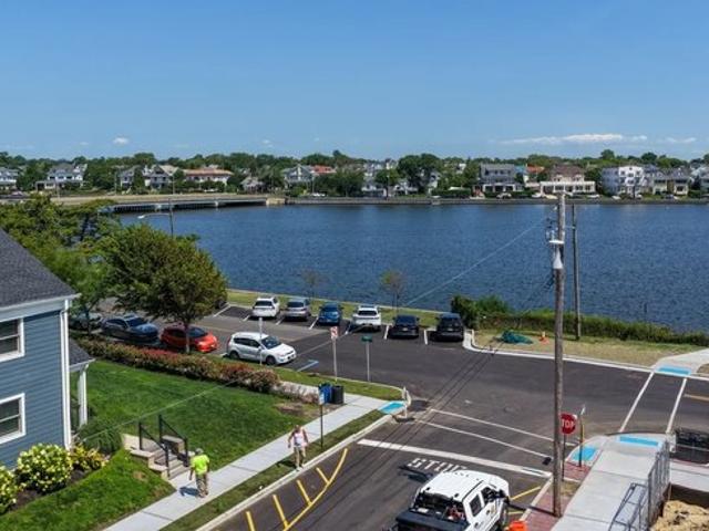 Condo for sale in Monmouth, New Jersey