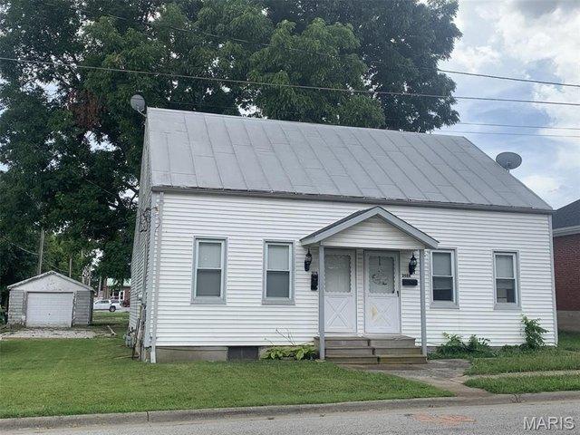 House for sale in Monroe, Illinois