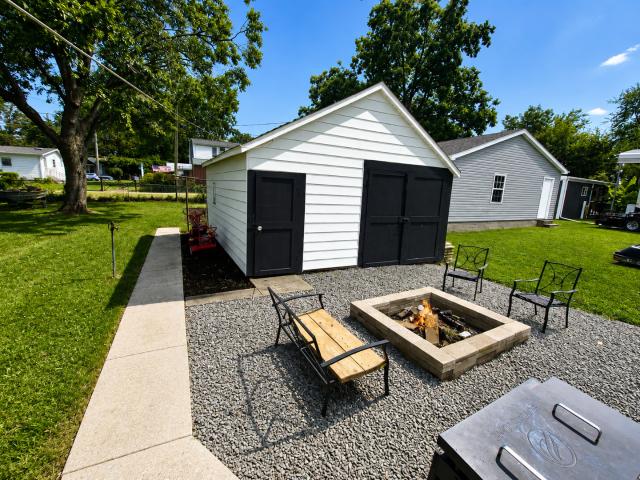 House for sale in Perry, Illinois