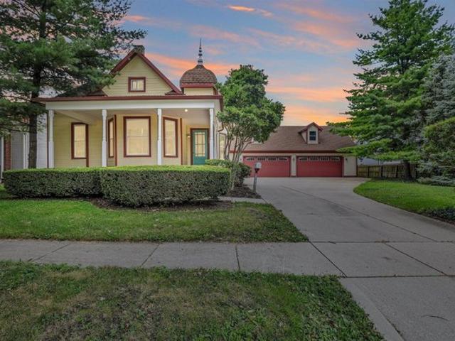 House for sale in Douglas, Illinois