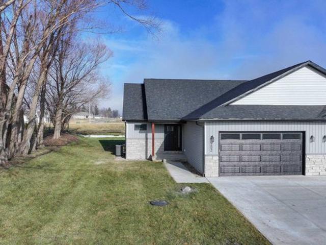 Condo for sale in Conrad, Iowa
