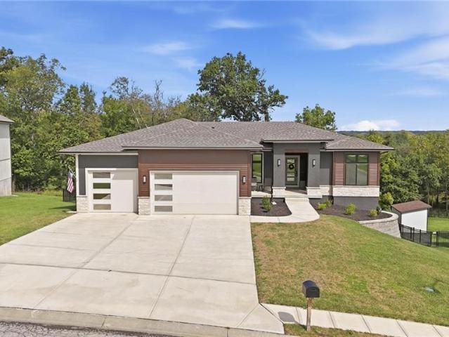 House for sale in Lone Jack, Missouri