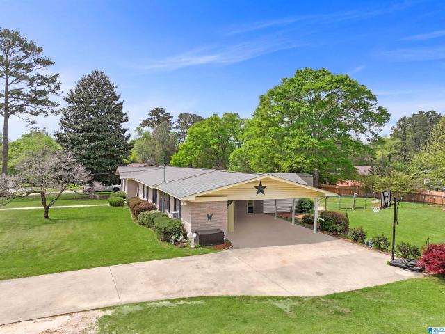 House for sale in Clanton, Alabama