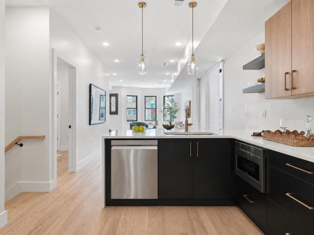Condo for sale in Hudson, New Jersey