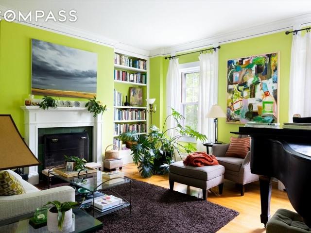 Condo for sale in Brookline