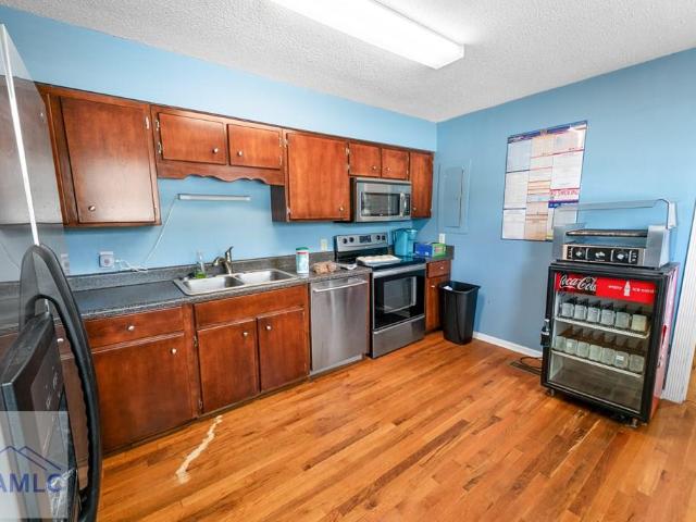 Commercial for sale in Hinesville