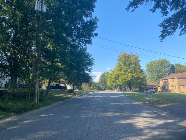 House for sale in Mayfield, Kentucky