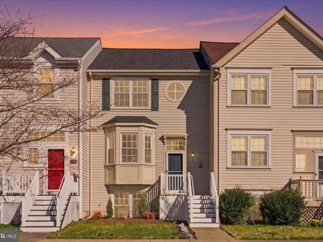 Townhouse for sale in Virginia
