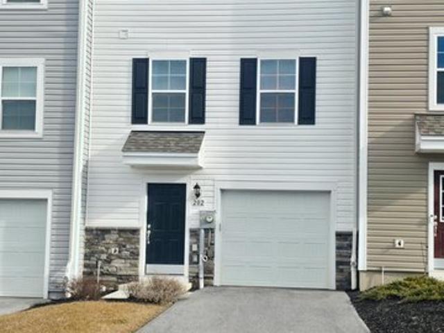 Townhouse for sale in Hanover, Pennsylvania
