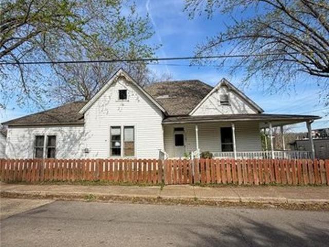 House for sale in Doniphan, Missouri